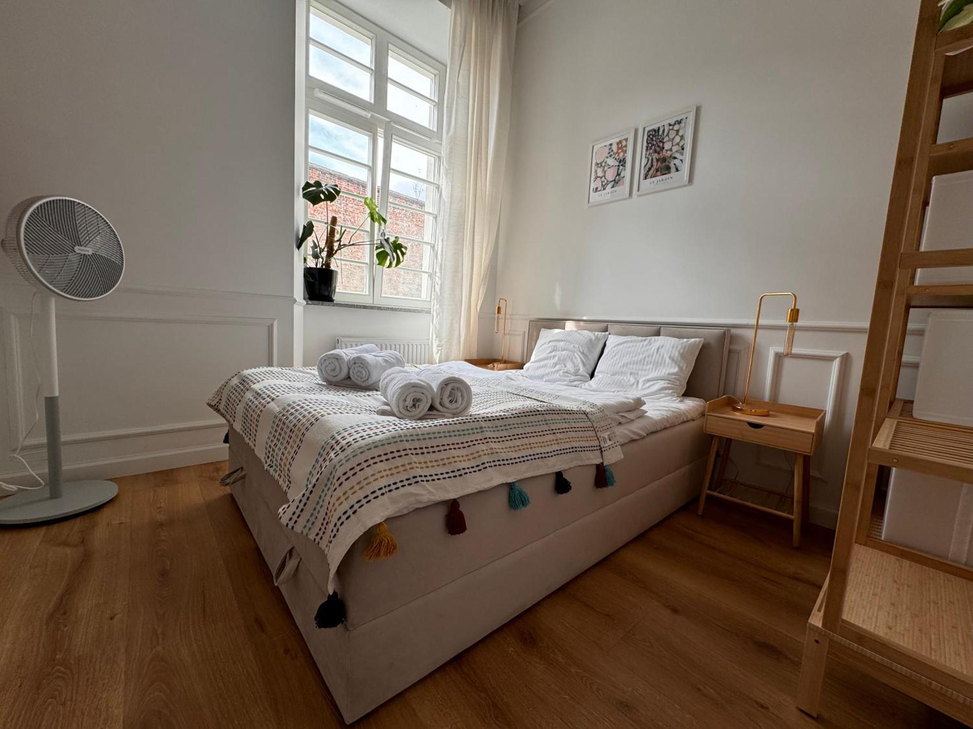Apartament Przy Bulwarze Breslavia Exterior foto