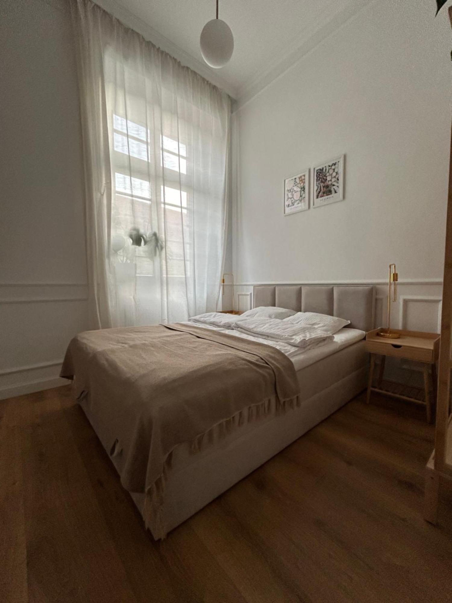 Apartament Przy Bulwarze Breslavia Exterior foto